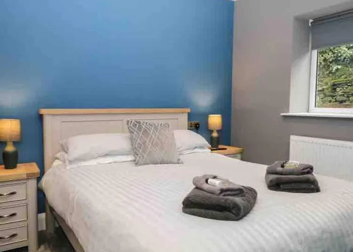 Quarry House,Chic And Quirky 3 Storey Home, Lake Access