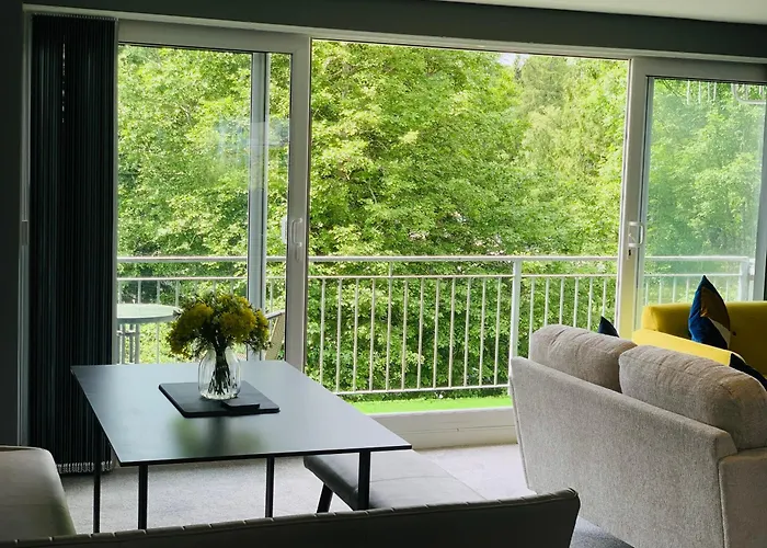 Quarry House,Chic And Quirky 3 Storey Home, Lake Access